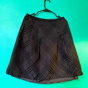 Cross Pattern Pleated Skirt